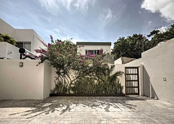 Casa Esmeralda With Pool Access And Furnished Patio!